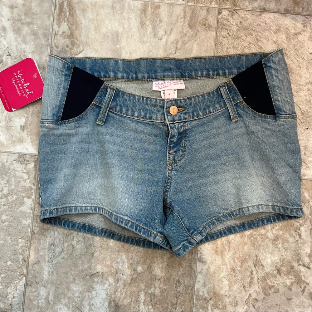 Isabel Maternity by Ingrid & Isabel Light‎ Wash Under Belly Jean Shorts - NWT